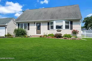 728 Neptune Ave, Beachwood, NJ 08722 - Photo 2