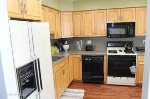 96 Joan Ct, Jackson, NJ 08527 - Photo 2