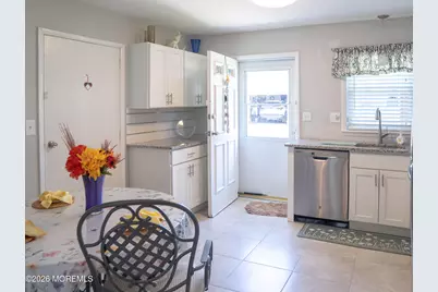228B Buckingham Court, Lakewood, NJ 08701 - Photo 14