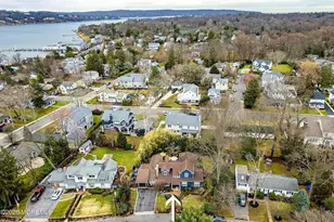 71 Oak Pl, Fair Haven, NJ 07704 - Photo 2