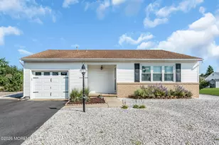 17 Wiltshire Ct, Toms River Township, NJ 08757 - Photo 1