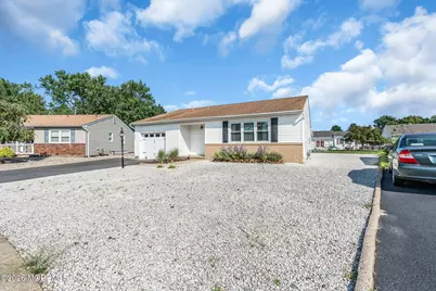 17 Wiltshire Court, Toms River Township, NJ 08757 - Photo 48