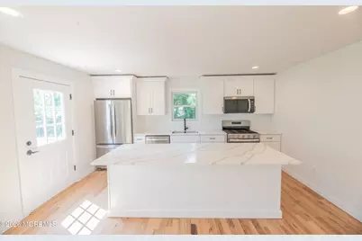114 Center Street, Freehold, NJ 07728 - Photo 18