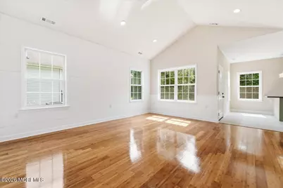 32 Gabriella Circle, Manchester Township, NJ 08759 - Photo 4