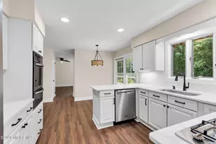 420 W Union Hill Rd, Morganville, NJ 07751 - Photo 16