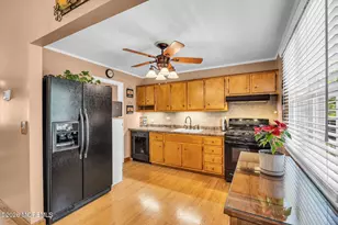 4 Marc St, Hazlet Township, NJ 07730 - Photo 18