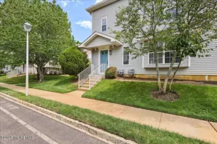 3002 Kapalua Ct, Freehold, NJ 07728 - Photo 4