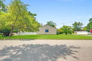 718 Auth Ave, Oakhurst, NJ 07755 - Photo 40