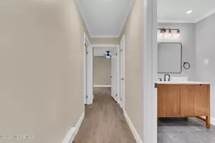 39 Meadow Green Cir, Manalapan Township, NJ 07726 - Photo 12