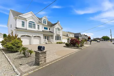 17 Lagoon Drive W, Toms River Township, NJ 08753 - Photo 70