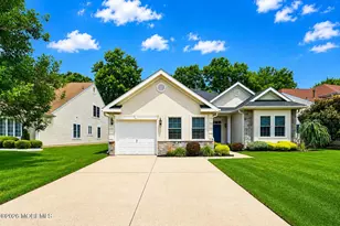 11 Pebble Beach Blvd, Jackson, NJ 08527 - Photo 2
