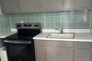 903 Catherine St, Point Pleasant, NJ 08742 - Photo 2