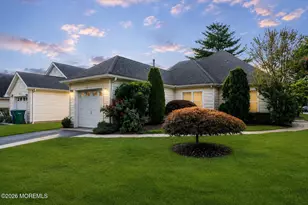 13 Jasmine Ln, Freehold, NJ 07728 - Photo 2