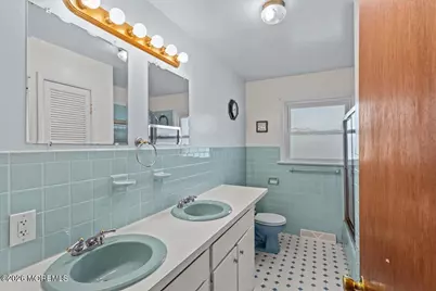 1625 Commonwealth Boulevard, Manchester Township, NJ 08759 - Photo 16