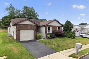 16 Murray Hill Terrace, Marlboro Township, NJ 07746 - Photo 2