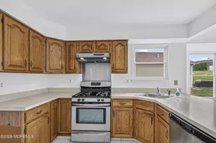 16 Murray Hill Terrace, Marlboro Township, NJ 07746 - Photo 14