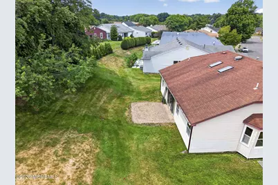 16 Murray Hill Terrace, Marlboro Township, NJ 07746 - Photo 8