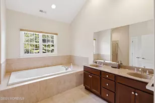 102 Hidden Pond Ct, Manalapan Township, NJ 07726 - Photo 44