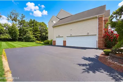 102 Hidden Pond Court, Manalapan Township, NJ 07726 - Photo 6