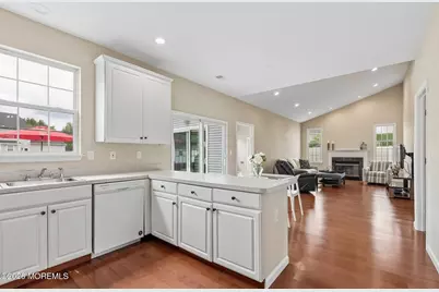 41 Saint Johns Drive, Freehold, NJ 07728 - Photo 12