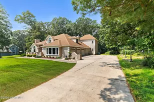 373 Millstone Rd, Clarksburg, NJ 08510 - Photo 2