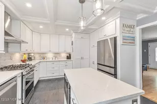 39 Appleton Dr, Hazlet Township, NJ 07730 - Photo 8