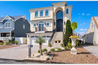 14 Lagoon Drive W, Toms River Township, NJ 08753 - Photo 1