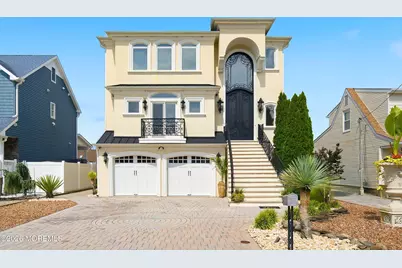 14 Lagoon Drive W, Toms River Township, NJ 08753 - Photo 4