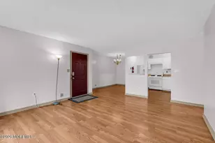 143 Sapphire Ln, Franklin, NJ 08823 - Photo 4