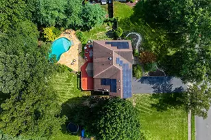 6 Kimberly Ct, Manalapan Township, NJ 07726 - Photo 1