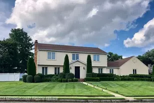 16 Bridle Dr, West Long Branch, NJ 07764 - Photo 2