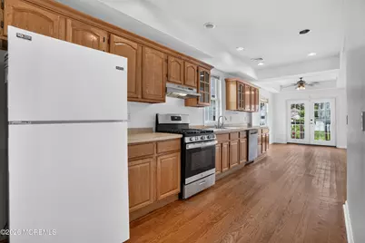 37 Wooley Street, Matawan, NJ 07747 - Photo 2
