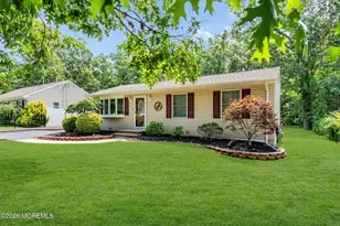 334 Stuart Ave, Toms River Township, NJ 08755 - Photo 2