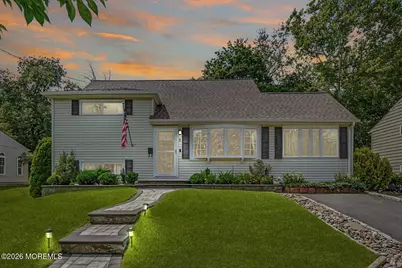 8 Bradford Road, East Brunswick Township, NJ 08816 - Photo 2