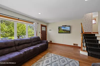 8 Bradford Road, East Brunswick Township, NJ 08816 - Photo 10