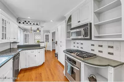 806 Trenton Avenue, Point Pleasant Beach, NJ 08742 - Photo 6