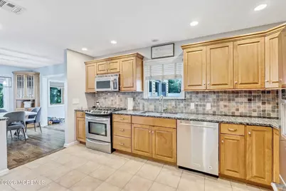 27 Stevens Avenue, West Long Branch, NJ 07764 - Photo 4