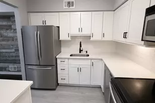 704 Wellington Pl, Matawan, NJ 07747 - Photo 4
