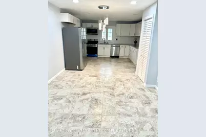 101 Perry Street, Keyport, NJ 07735 - Photo 2