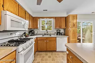 255 Tackle Ave, Manahawkin, NJ 08050 - Photo 8