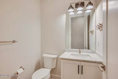 16 Valiant Court, Middletown, NJ 07748 - Photo 14