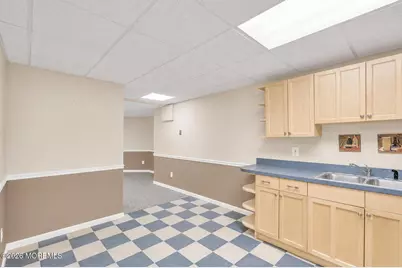 102 Parker Road, Eatontown, NJ 07724 - Photo 32