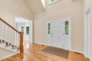 102 Parker Rd, Eatontown, NJ 07724 - Photo 4