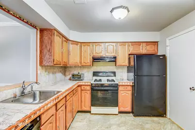 115 Dundee Court, Aberdeen Township, NJ 07747 - Photo 6
