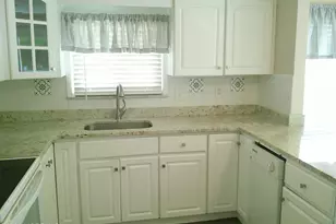 75 Montserrat St, Toms River Township, NJ 08757 - Photo 8