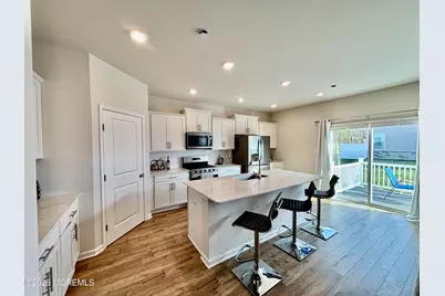 4 Victoria Gardens Square, Neptune Township, NJ 07753 - Photo 4