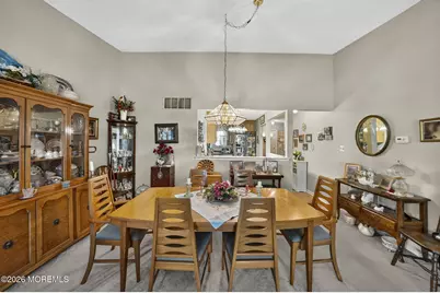 33 Carnaby Close, Freehold, NJ 07728 - Photo 18