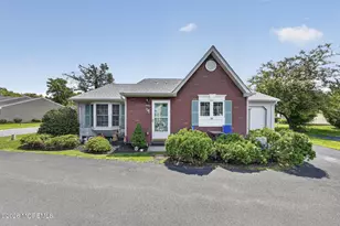 33 Carnaby Close, Freehold, NJ 07728 - Photo 1