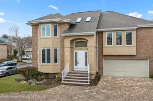 104 Carmel Ct, Holmdel, NJ 07733 - Photo 4