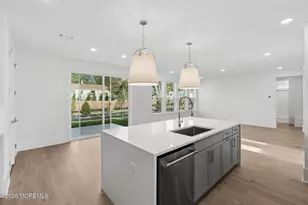26 Tee Pl, Neptune Township, NJ 07753 - Photo 4